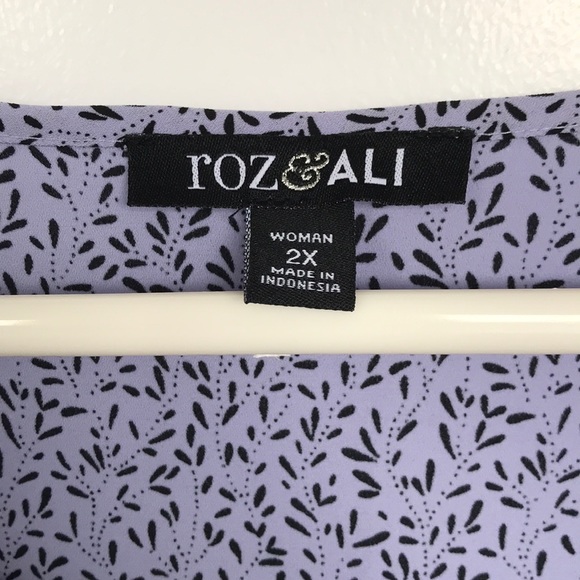 Roz & Ali lilac floral pull-over blouse, 2X - Picture 5 of 7
